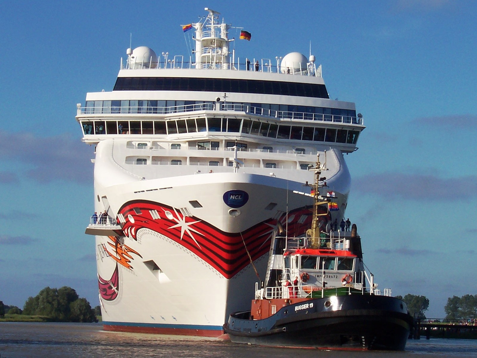 Norwegian Jewel, a Norwegian Cruise Line cruise ship